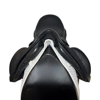 Kent and Masters Original MDR Dressage Black 17" ADJ 3 | Saddles Direct