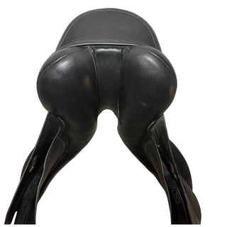 Kent and Masters Original MDR Dressage Black 17" ADJ 9 | Saddles Direct
