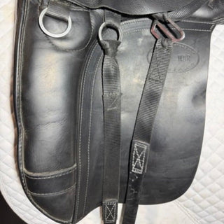 Kent and Masters Original MDR Dressage Black 17.5" ADJ 7 | Saddles Direct