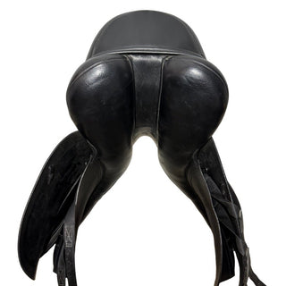 Kent and Masters Original MDR Dressage Black 17.5" ADJ 9 | Saddles Direct