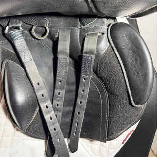 Kent and Masters Original MGP GP Black 17.5" ADJ 8 | Saddles Direct