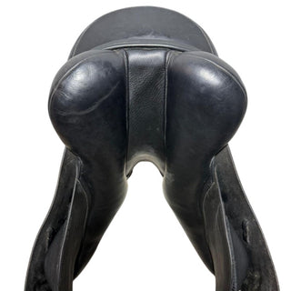 Kent and Masters Original MGP GP Black 17.5" ADJ 9 | Saddles Direct