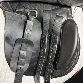 Kent and Masters Original MGX Cob GP Black 17.5" ADJ 8 | Saddles Direct