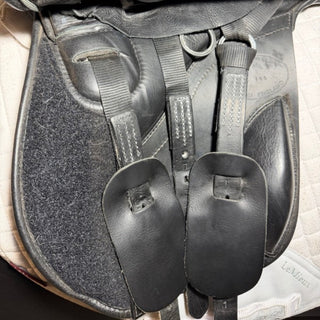 Kent and Masters S - Series Compact MGC GP Black 16.5" ADJ 7 | Saddles Direct