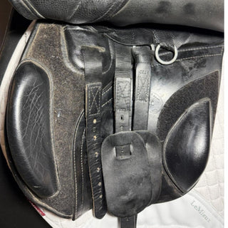 Kent and Masters S - Series Compact MGC GP Black 17.5" ADJ 8 | Saddles Direct