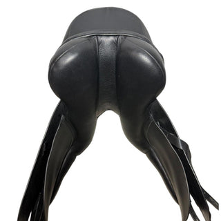 Kent and Masters S - Series Dressage MDM Black 18" ADJ 9 | Saddles Direct