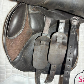 Kent and Masters S - Series Jump MJJ Brown 17.5" ADJ 7 | Saddles Direct