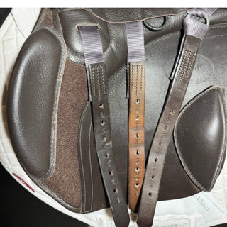 Kent and Masters S-Series Low Profile Compact LGC GP Brown 17.5" ADJ 7 | Saddles Direct