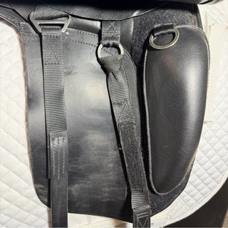 Kent and Masters S - Series Moveable Block MDM Dressage Black 16.5" ADJ 8 | Saddles Direct