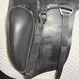 Kent and Masters S - Series Moveable Block MDM Dressage Black 16.5" ADJ 7 | Saddles Direct