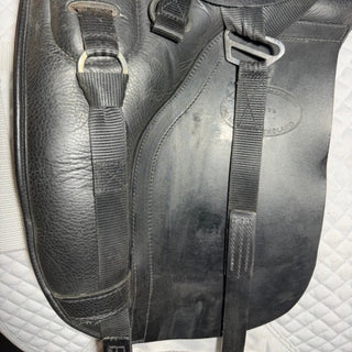 Kent and Masters S - Series Surface Block HDS Dressage Black 17.5" ADJ 7 | Saddles Direct