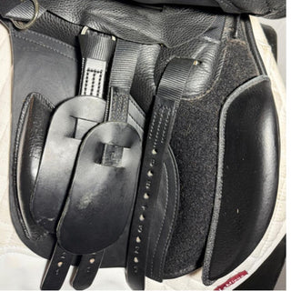 Kent and Masters S - Series Universal UGP GP Black 17" ADJ 8 | Saddles Direct