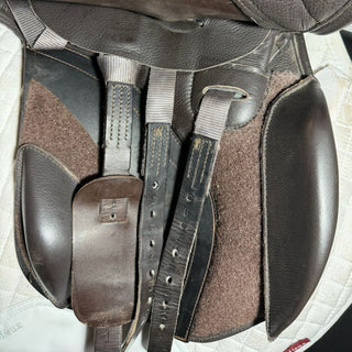 Kent and Masters S - Series Universal UGP GP Brown 17" ADJ 8 | Saddles Direct