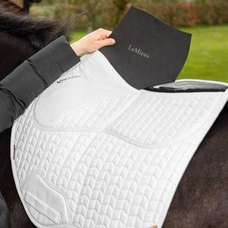 White LeMieux ProSorb Plain 2 Pocket Close Contact Jump Saddle Pad 4 - Saddles Direct