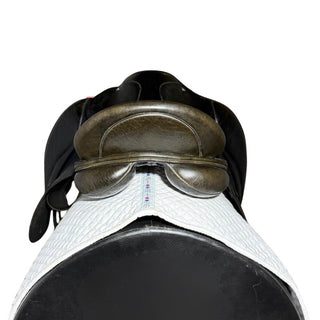 Loxley Dressage Black 17" W 5 | Saddles Direct