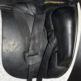 Loxley Dressage Black 17" W 8 | Saddles Direct