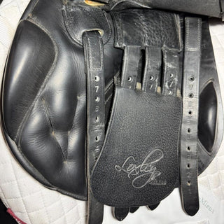 Loxley Hoop Tree Jump Black 17" MW 7 | Saddles Direct