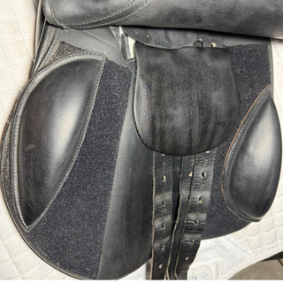 Nick Dolman NRD Event Jump Black 17.5" MW 7 | Saddles Direct