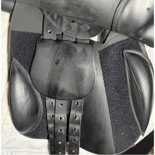 Nick Dolman NRD Event Jump Black 17.5" MW 8 | Saddles Direct