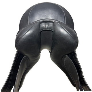 Pony, Cob & Horse Dressage Black 17" W 9 | Saddles Direct