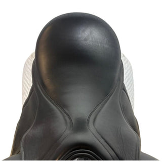 Pony, Cob & Horse Dressage Black 17" W 4 | Saddles Direct