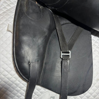 Pony, Cob & Horse Dressage Black 17" W 7 | Saddles Direct