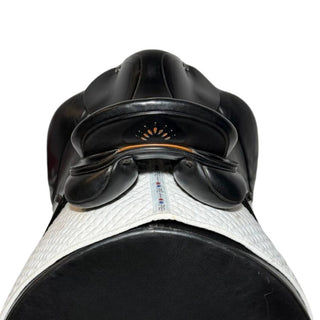 Prestige Academy Dressage Black 17" MW 6 | Saddles Direct