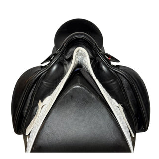 Prestige Academy Dressage Black 17" MW 3 | Saddles Direct