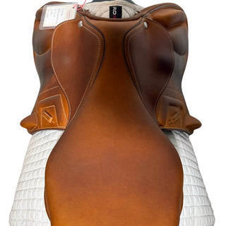 Prestige Renaissance Monoflap F2S K Jump Tan 18" M 6 | Saddles Direct