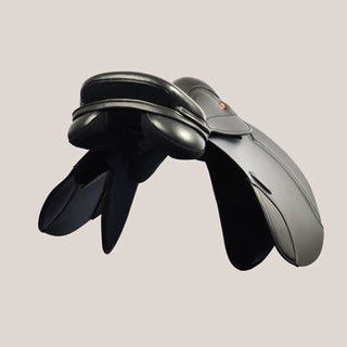 Saddle Company Genoa Close Contact Jump 12 | Saddles Direct