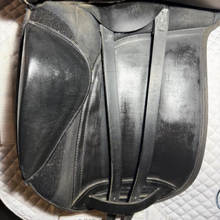 Saddle Company Verona Dressage Brown 17" MW 7 | Saddles Direct