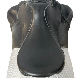 Saddles Direct Monoflap Dressage Black 17.5" MW 6 | Saddles Direct