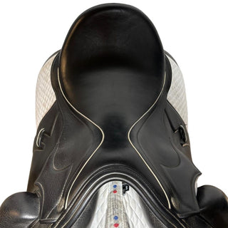 Saddles Direct Precision Dressage Black 17.5" MW 4 | Saddles Direct
