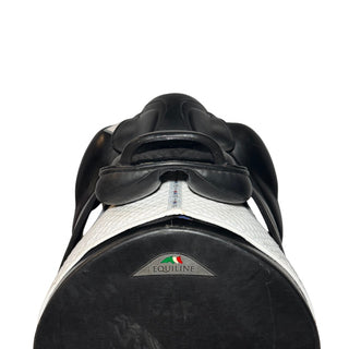 Silhouette Monoflap Dressage Black 18" W 5 | Saddles Direct