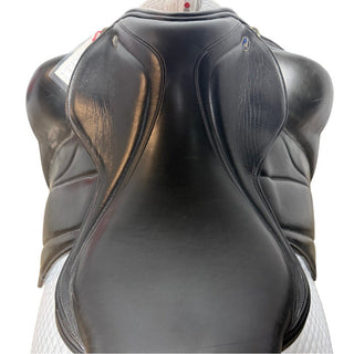 Silhouette Monoflap Dressage Black 18" W 6 | Saddles Direct