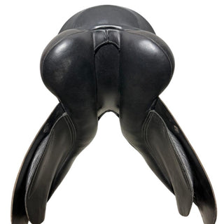 Silhouette VSD Black 17.5" MW 9 | Saddles Direct