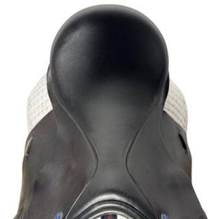 Silhouette VSD Black 17.5" MW 4 | Saddles Direct