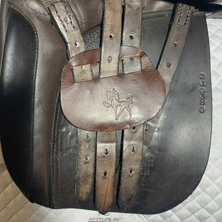 Silhouette Working Hunter/Show Brown 17" W 6 | Saddles Direct