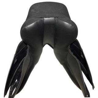 Thorowgood T4 Cob MDX Dressage Black 17" ADJ 9 | Saddles Direct