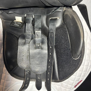 Thorowgood T4 Compact GP High Wither HGC Black 17" ADJ 8 | Saddles Direct