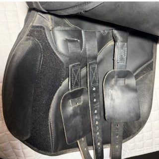 Thorowgood T4 High Wither HGP GP Black 17.5" ADJ 7 | Saddles Direct