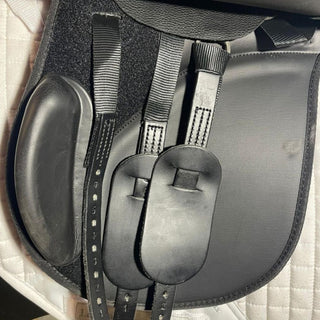 Thorowgood T4 MGX Cob GP Black 17.5" ADJ 7 | Saddles Direct