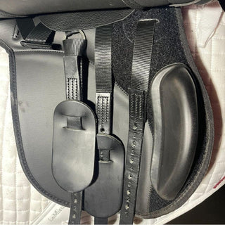Thorowgood T4 MGX Cob GP Black 17.5" ADJ 8 | Saddles Direct