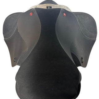 Thorowgood T4 MGX Compact GP Black 17.5" ADJ 6 | Saddles Direct