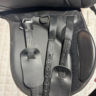 Thorowgood T4 MGX Compact GP Black 17.5" ADJ 8 | Saddles Direct