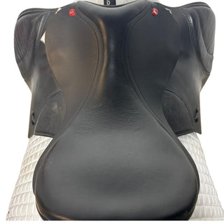 Thorowgood T8 LWG Low Wither GP Black 17.5" ADJ 6 | Saddles Direct
