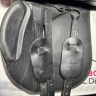 Thorowgood T8 LWG Low Wither GP Black 17.5" ADJ 7 | Saddles Direct