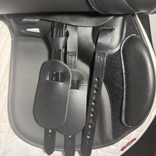 Thorowgood T9 HGC High Wither Compact GP Black 17.5" ADJ 8 | Saddles Direct