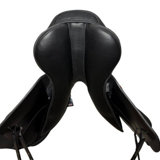 Thorowgood T9 Monoflap Jump MXC Black 17" ADJ 7 | Saddles Direct