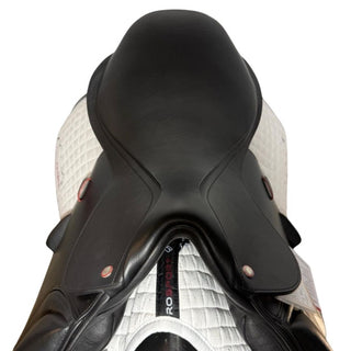 Thorowgood T9 Monoflap Jump MXC Black 17" ADJ 4 | Saddles Direct